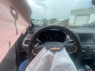 2020 Chevrolet Equinox FWD 2FL - Interior Steering Wheel With Keys Image